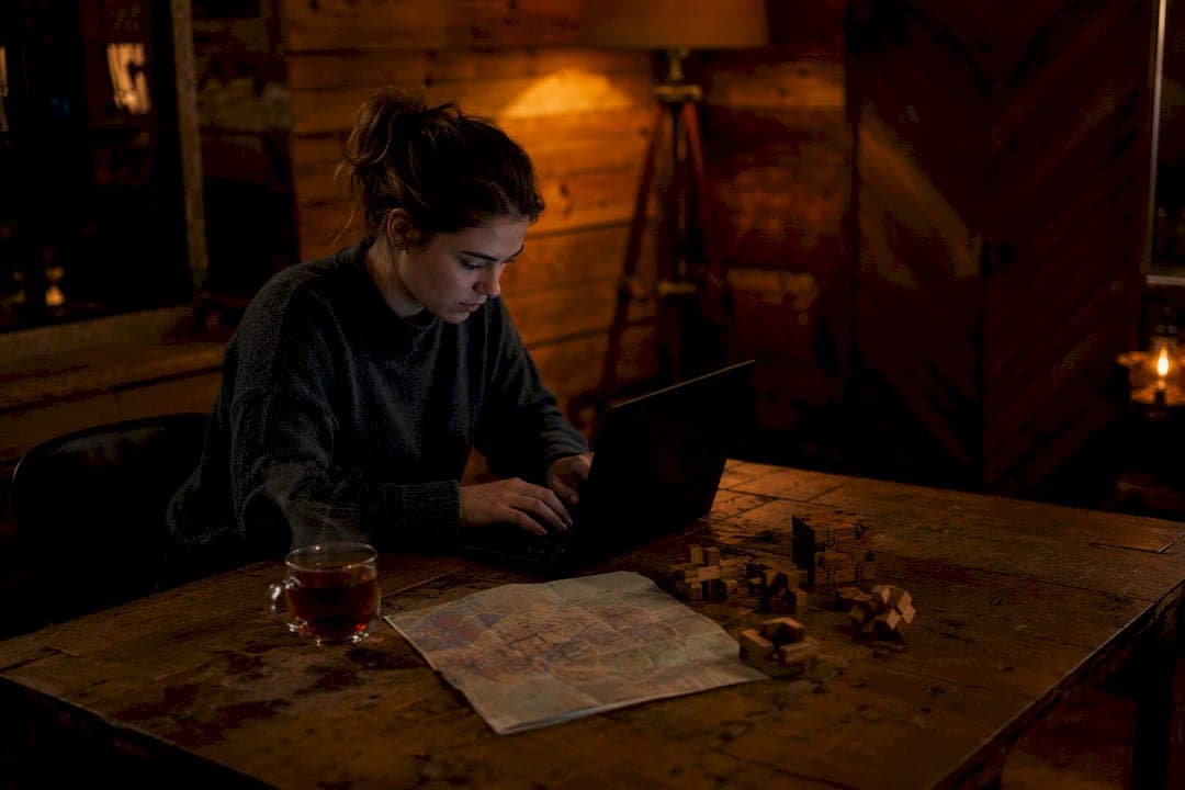 Google Maps Rätsel: So funktionieren Recherche‑Aufgaben im Escape Room